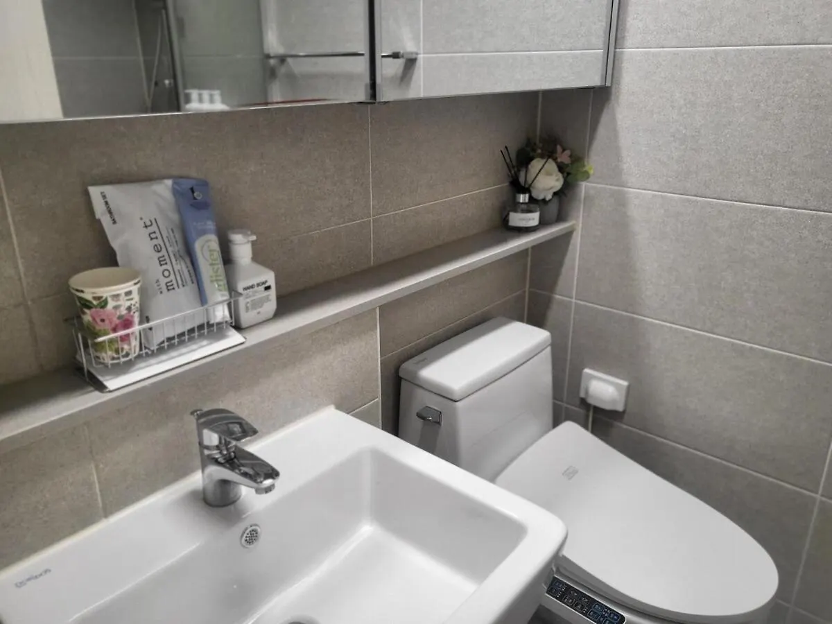 Value Stay Songdo 21층 호수뷰 루프탑수영장 호텔침구 스마트tv 공항30분 Incheon